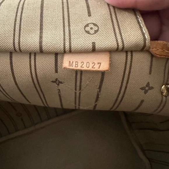 Louis Vuitton Monogram Brown Tote Bag - Picture 10 of 10